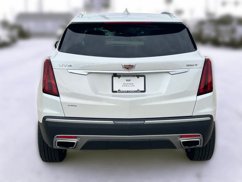 Used 2025 Cadillac XT5 Premium Luxury image 3