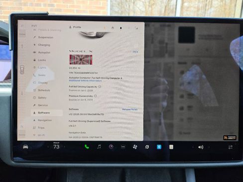 Used 2024 Tesla Model X Plaid image 3