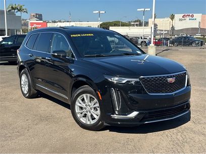 New 2025 Cadillac XT6 Luxury