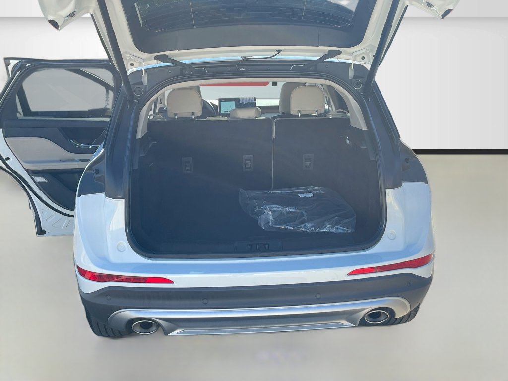 Used 2026 Lincoln Corsair Reserve AWD/4WD image 27