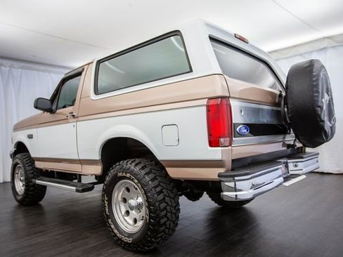 Used 1996 Ford Bronco XLT image 27