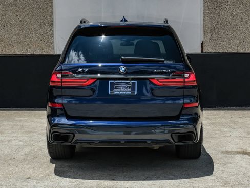 Used 2021 BMW X7 xDrive40i w/ M Sport Package AWD/4WD image 11