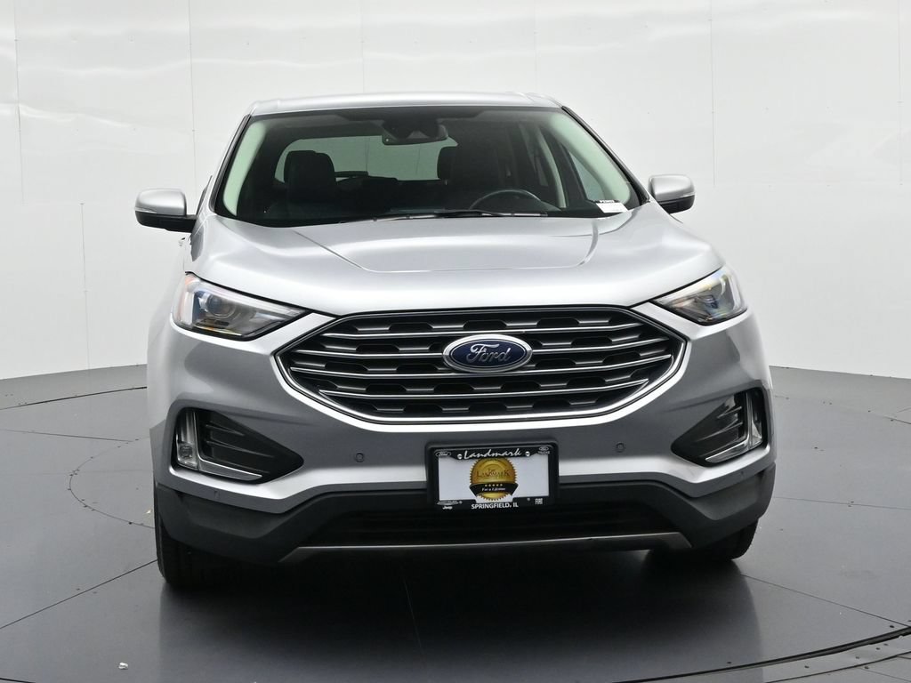 Used 2024 Ford Edge Titanium AWD/4WD image 3