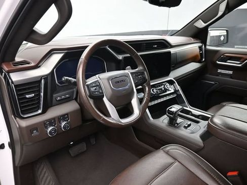 Used 2023 GMC Sierra 1500 Denali w/ Technology Package AWD/4WD image 17
