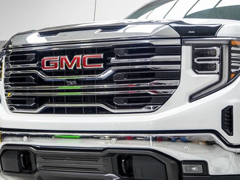 Used 2024 GMC Sierra 1500 SLT w/ SLT Premium Plus Package AWD/4WD image 2