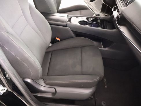 Used 2023 Nissan Rogue S image 12