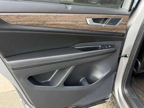 Used 2024 Volkswagen Atlas SEL Premium R-Line image 26