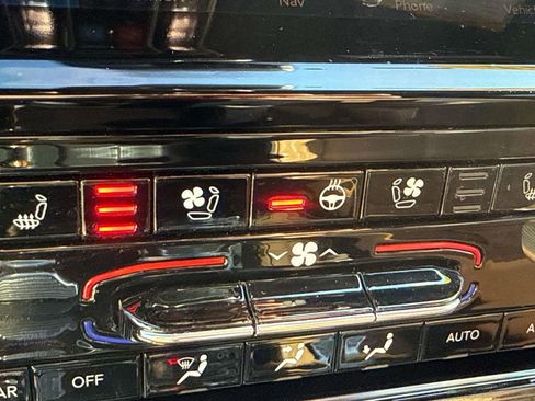 Used 2021 Jeep Grand Cherokee L Summit image 16