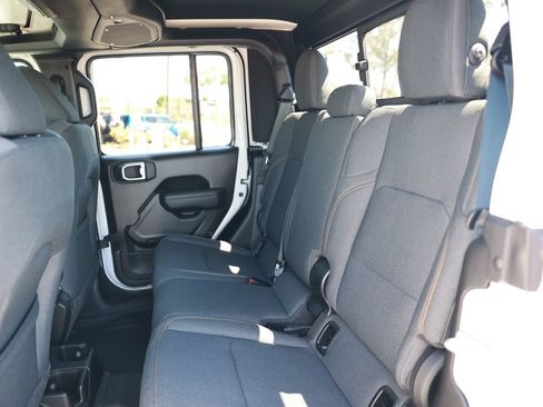 New 2026 Jeep Gladiator Sport AWD/4WD image 30