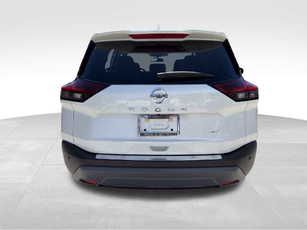 Used 2021 Nissan Rogue SV w/ Premium Package FWD image 7