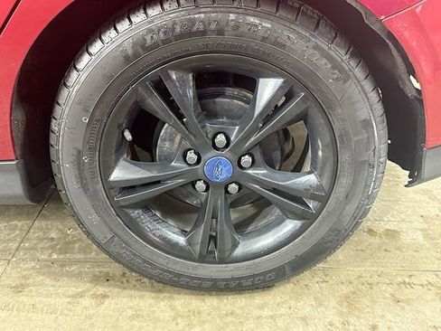 Used 2013 Ford Focus SE w/ SE Winter Pkg FWD image 30