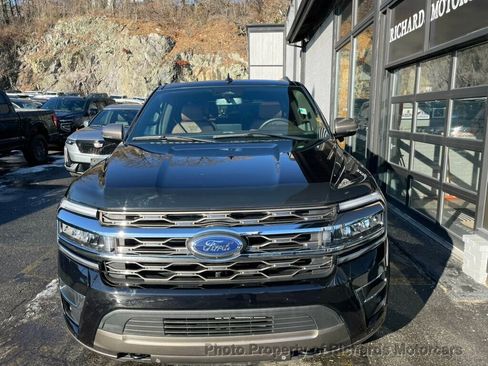 Used 2024 Ford Expedition King Ranch image 3