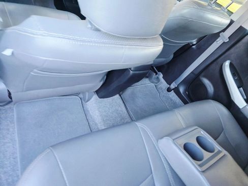 Used 2014 Toyota Prius Plug-In Hybrid image 37