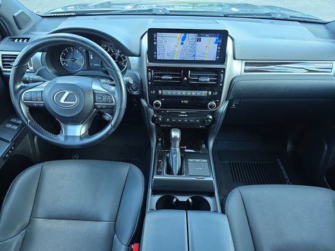 Used 2022 Lexus GX 460 w/ Accessory Package AWD/4WD image 14