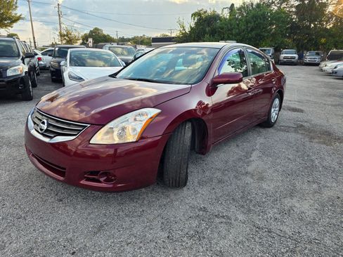 Used 2010 Nissan Altima 2.5 S image 3