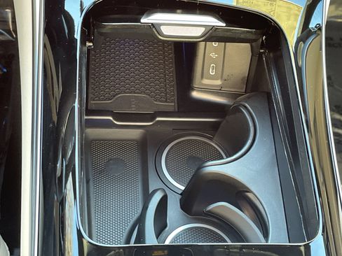 New 2026 Mercedes-Benz GLC 300 4MATIC image 32