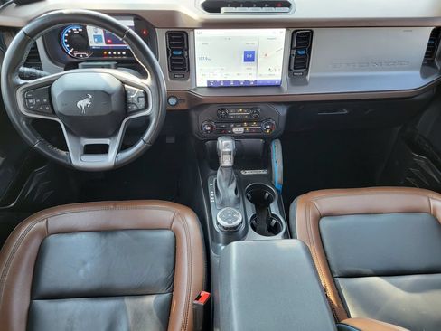 Used 2023 Ford Bronco Outer Banks w/ Sasquatch Package AWD/4WD image 24