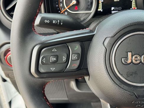 Used 2024 Jeep Wrangler Unlimited Rubicon AWD/4WD image 12