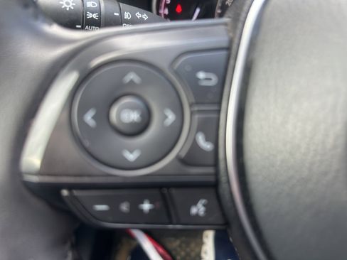 Used 2023 Toyota RAV4 XLE Premium image 8