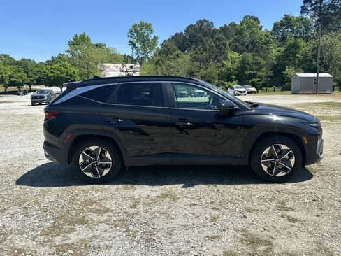 Used 2025 Hyundai Tucson SEL FWD image 4