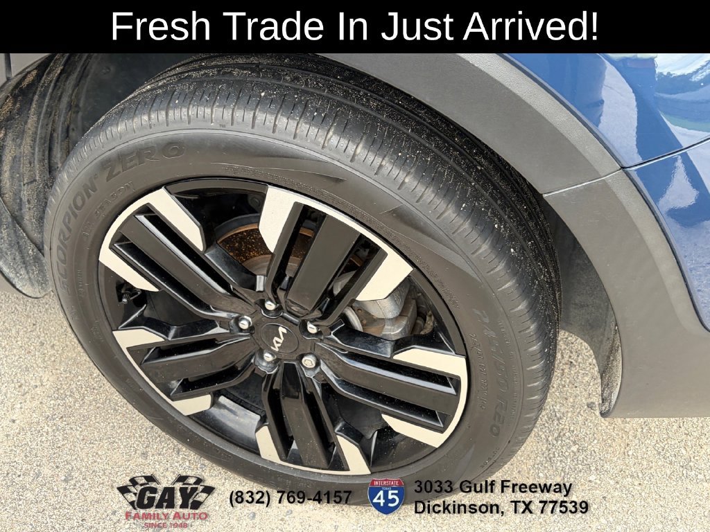 Certified 2024 Kia Telluride SX w/ Towing Package FWD image 6