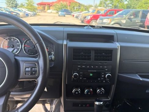 Used 2012 Jeep Liberty Sport w/ Popular Equipment Group AWD/4WD image 12
