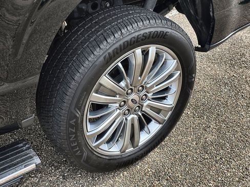 Used 2022 Ford F150 Platinum w/ Equipment Group 701A High image 10