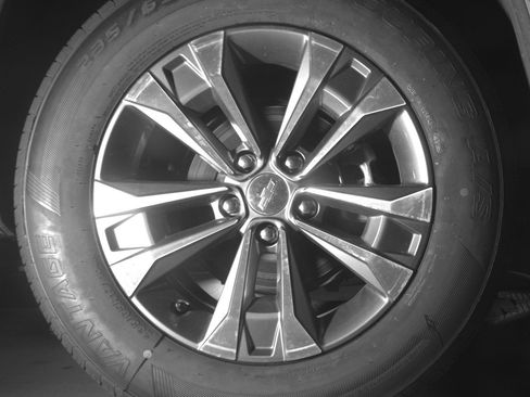 Used 2025 Chevrolet Equinox LT image 15