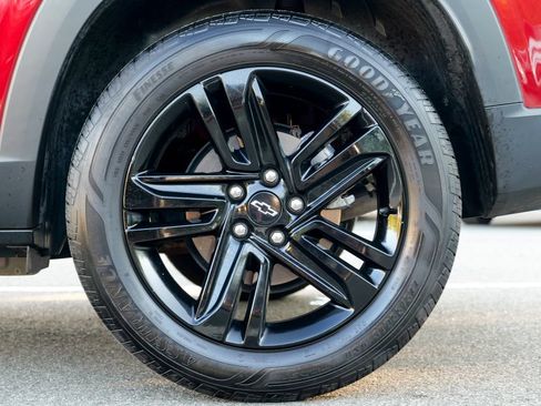 Used 2024 Chevrolet Trax ACTIV w/ Sunroof Package FWD image 14