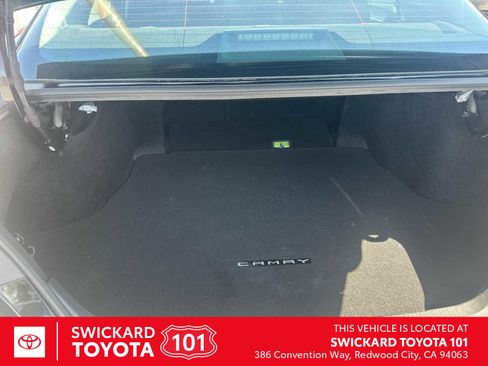 Used 2025 Toyota Camry LE w/ Convenience Package FWD image 1