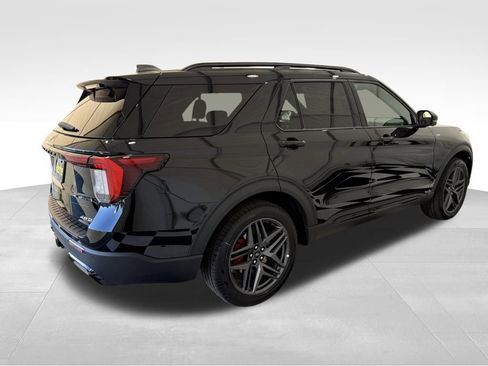 New 2026 Ford Explorer ST-Line w/ ST-Line Street Pack image 7