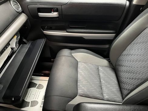 Used 2018 Toyota Tundra SR5 AWD/4WD image 41