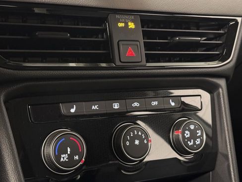 New 2025 Volkswagen Taos S image 23