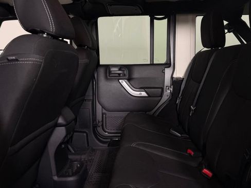 Used 2016 Jeep Wrangler Unlimited Sahara w/ Max Tow Package AWD/4WD image 24
