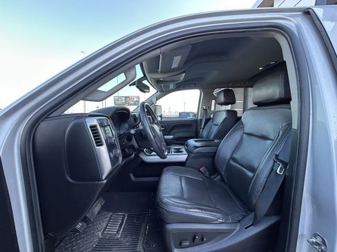 Used 2019 Chevrolet Silverado 2500 LT w/ Texas Edition image 7