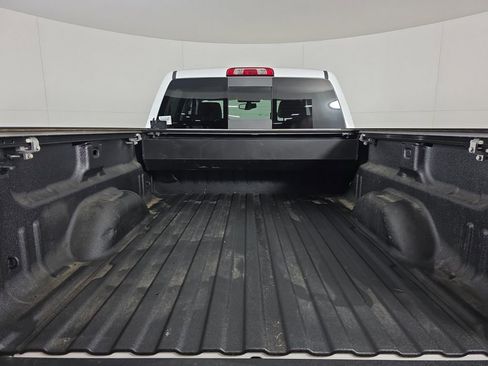 Used 2018 GMC Sierra 1500 SLT w/ SLT Premium Package AWD/4WD image 10