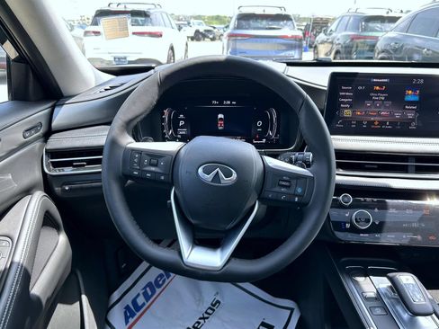Certified 2023 INFINITI QX60 Luxe w/ Cargo Package AWD/4WD image 11