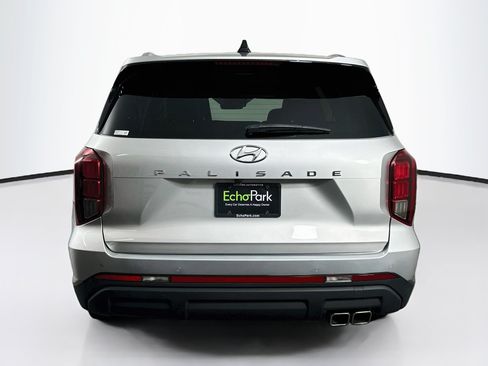 Used 2025 Hyundai Palisade SEL FWD image 7