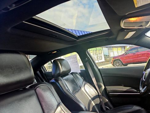 Used 2022 Dodge Charger SXT w/ Leather Interior Group image 13