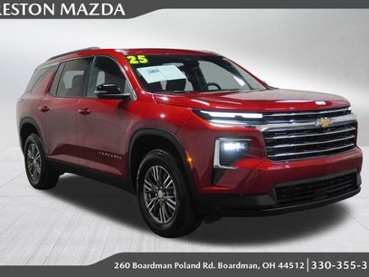 Used 2025 Chevrolet Traverse LT