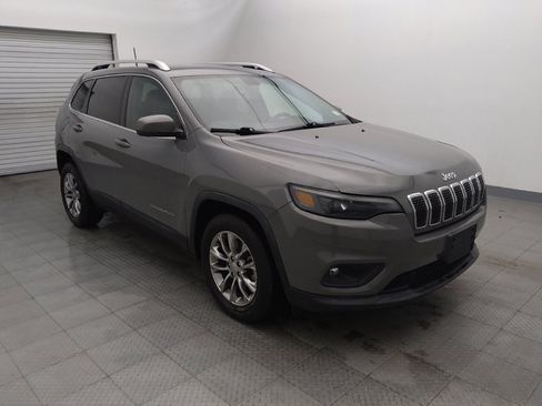 Used 2020 Jeep Cherokee Latitude Plus image 13