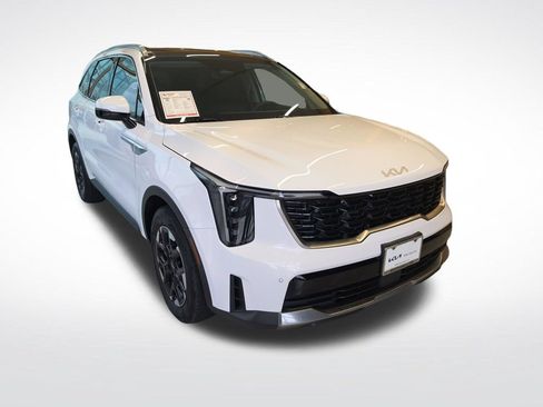 Certified 2024 Kia Sorento S w/ Panoramic Sunroof Package FWD image 11
