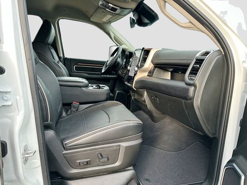Used 2024 RAM 2500 Laramie w/ Safety Group image 32