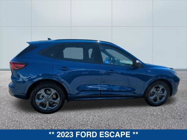 Certified 2023 Ford Escape ST-Line w/ Equipment Group 301A FWD image 6