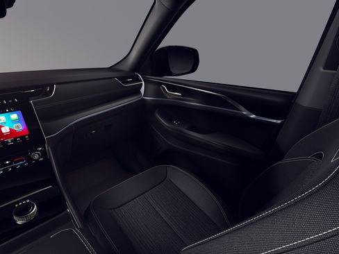 New 2026 Jeep Grand Cherokee Laredo RWD image 7