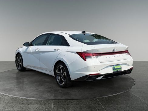 Used 2021 Hyundai Elantra Limited FWD image 7
