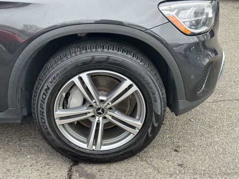 Used 2021 Mercedes-Benz GLC 300 4MATIC image 10
