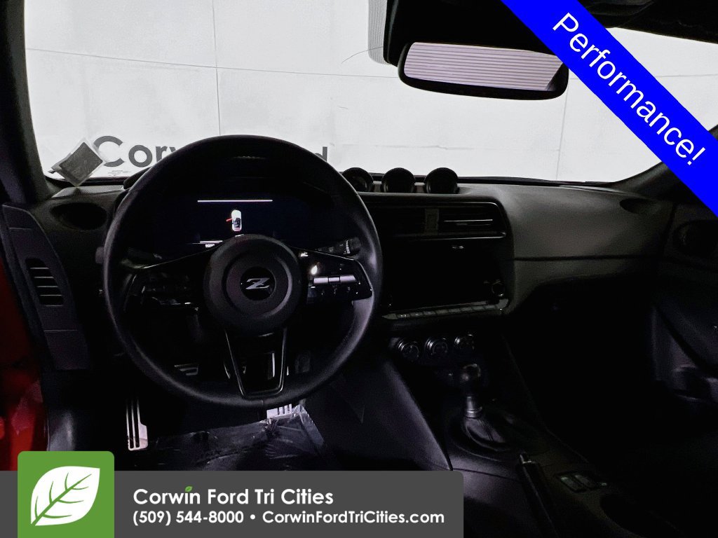 Used 2025 Nissan Z Performance w/ Floor Mat Package RWD image 6