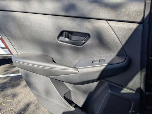 Used 2024 Nissan Sentra SV image 29