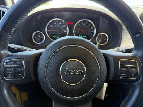 Used 2015 Jeep Wrangler Sport AWD/4WD image 14